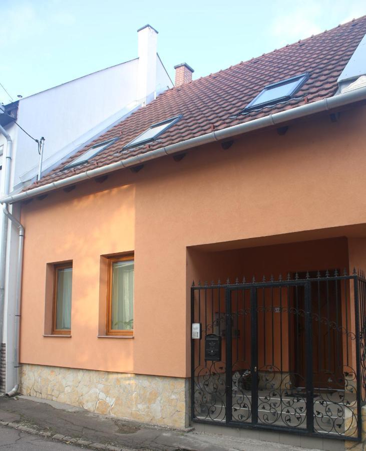 Egri Csillagocska Apartman 외부 사진
